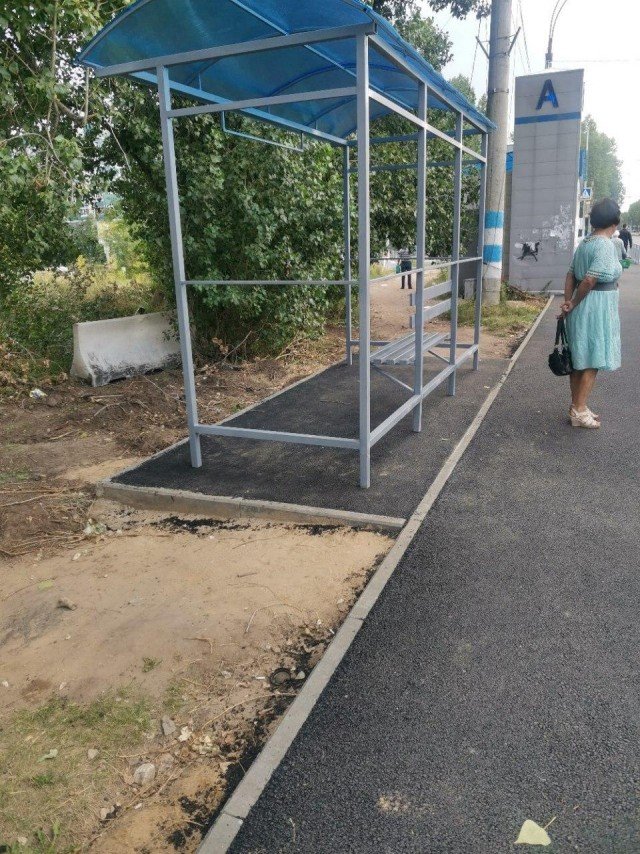 Эффектная остановка в Ульяновске (3 фото) 66f9e52a58efc.jpeg