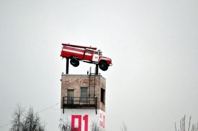 Новое предназначение старых автомобилей (15 фото) 66f9f3c80ddc4.jpeg