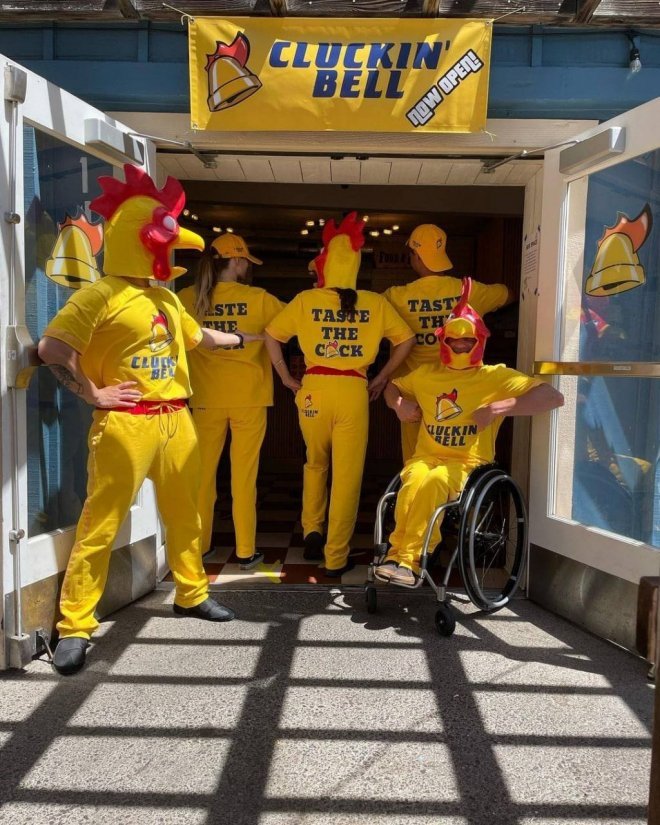 Ресторан Cluckin’ Bell из Gta V (6 фото) 66e08c4369e17.jpeg
