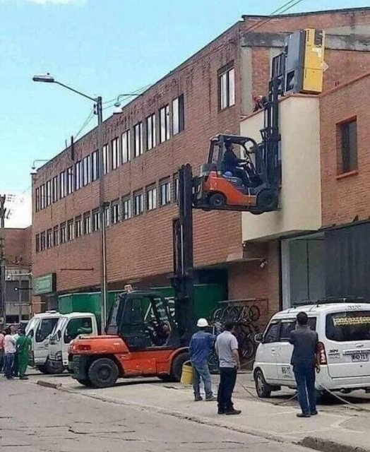 Что еще за техника безопасности? (28 фото) 670214050dd08.jpeg