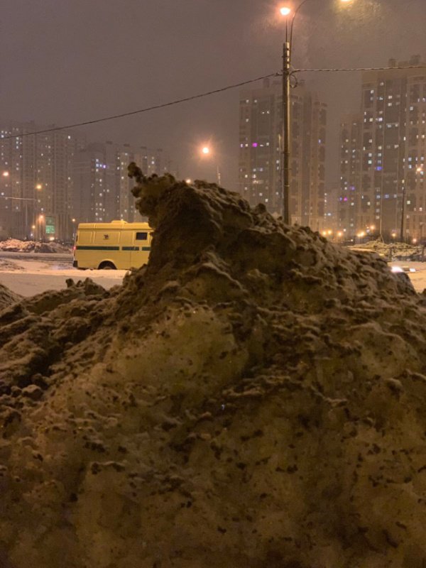 Фотожабы на сугроб в Питере (13 фото) 6702137076879.jpeg