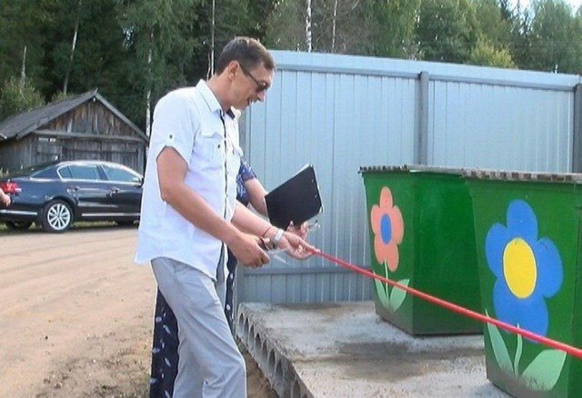 Когда чиновникам очень хочется праздника (17 фото) 6702224597942.jpeg