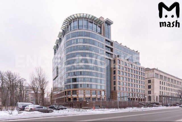 Квартиру сенатора Рауфа Арашукова выставили на продажу (10 фото) 6702149dbc6f5.jpeg