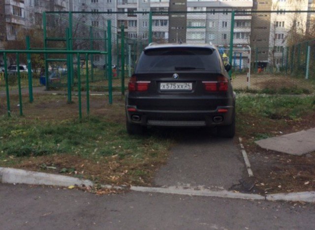 Парковщики от бога (25 фото) 67022354f3667.jpeg