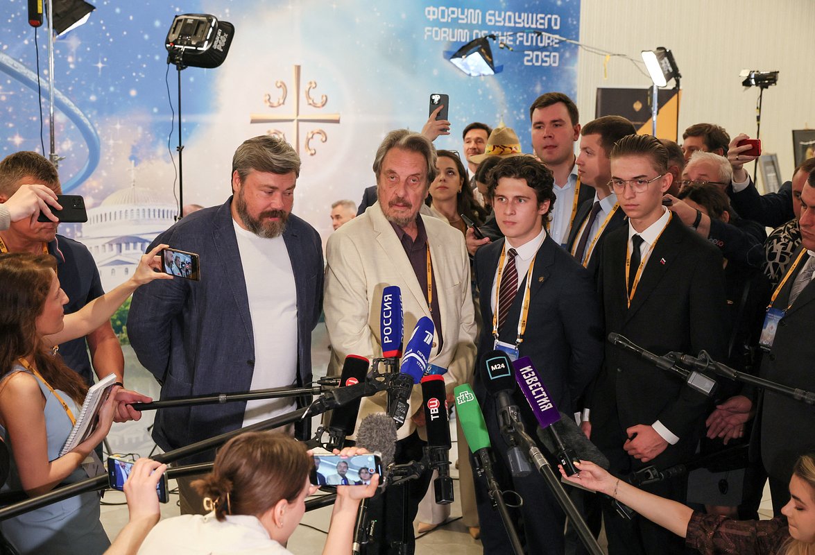 Основатель «Царьграда» Константин Малофеев с Эрролом Маском на «Форуме будущего 2050»