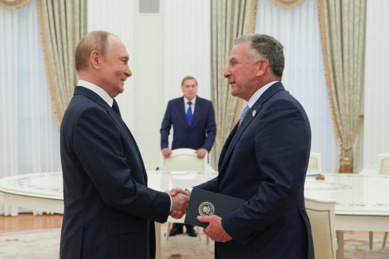 Belyj Dom Ocenil Vstrechu Putina I Uitkoffa 76a75fd