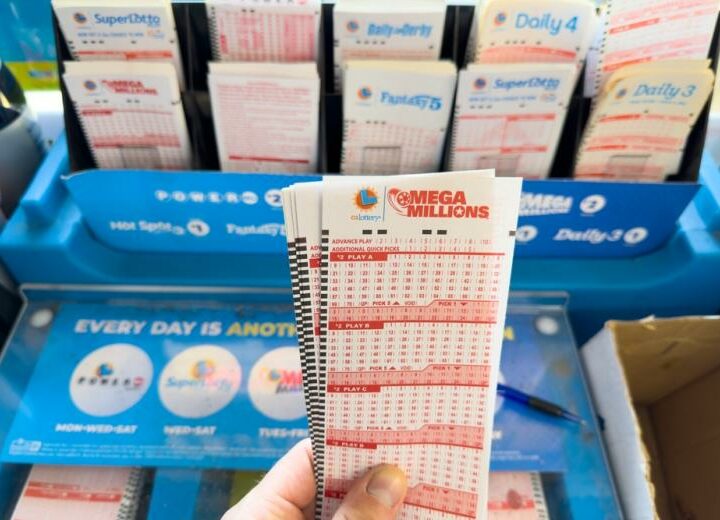 Zhenshhina Vyigrala V Lotereju I Polgoda Sudilas Za Prizovye Milliony Dollarov 0ccb540