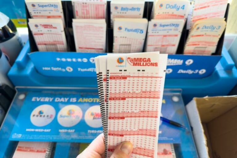 Zhenshhina Vyigrala V Lotereju I Polgoda Sudilas Za Prizovye Milliony Dollarov 0ccb540