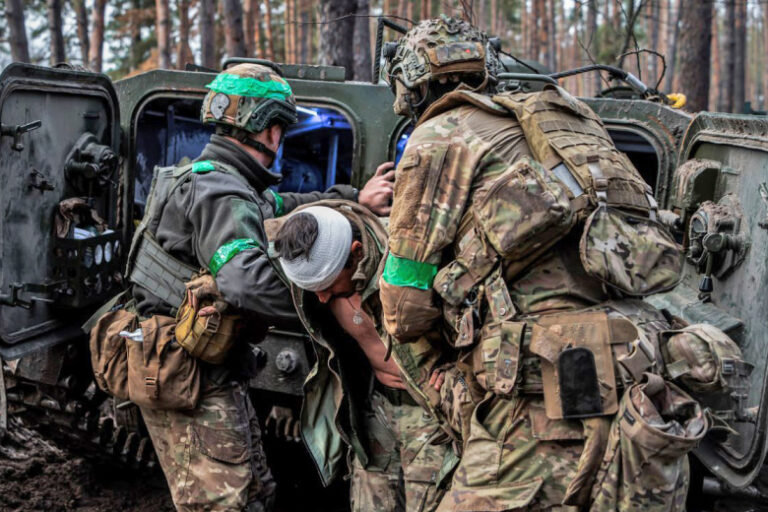Nado Vyigrat Vremja Stalo Izvestno Kto Vse Eshhe Verit V Pobedu Ukrainy F77dcb4