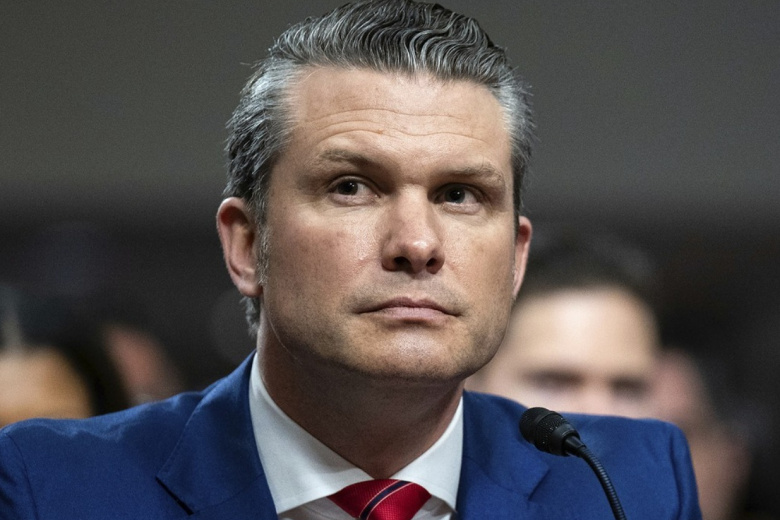 Nikakih Muzhikov V Platjah Hegset Objavil O Reformah V Pentagone Cd6c56f