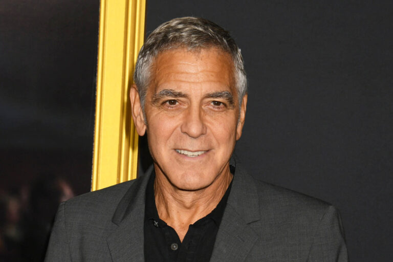 Eto Vygljadelo Kruto Kluni Pohvalil Grabitelej Luvra 8b137b1