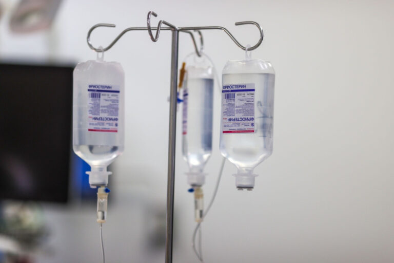 Medsestra Uvidela Smert S Kosoj U Posteli Tjazhelobolnogo Pacienta 523c660