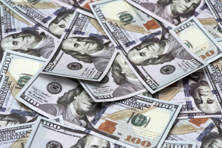 Senator Vyjasnil Skolko Poluchajut Nerabotajushhie Chinovniki V Ssha 12f29c1