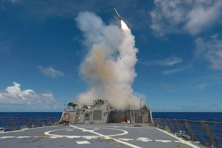 Ssha Gotovy Udarit Tomahawk Po Narkokarteljam 78b0b04