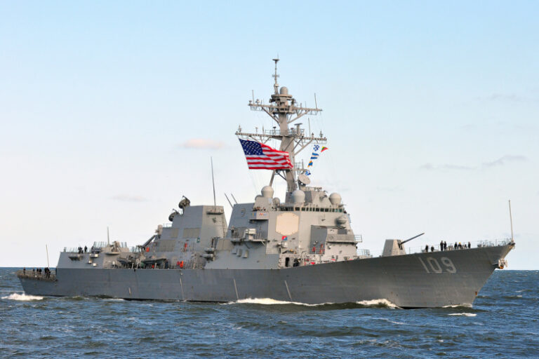 Ssha Nanesli Udar Po Narkolodke V Tihom Okeane 732f753