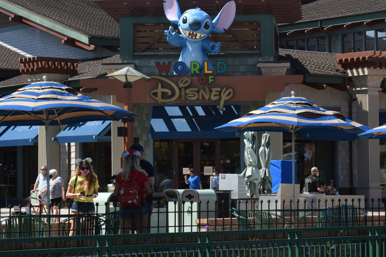 V Disnejlende Vo Floride Prodolzhilas Chereda Strannyh Smertej 7b9fdd9