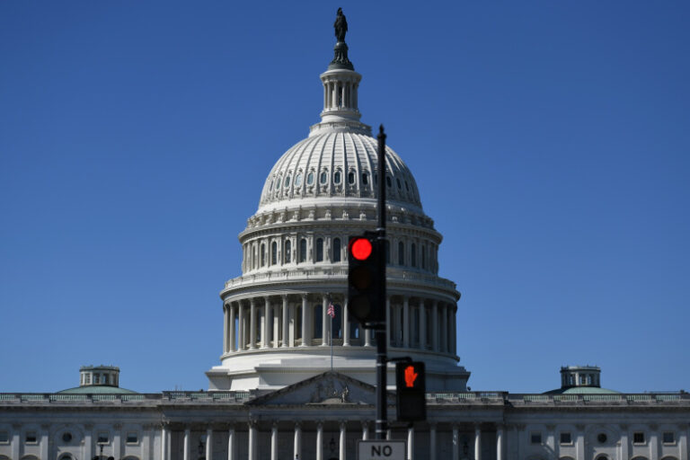 V Ssha Mogut Prinjat Srazu Tri Antirossijskih Zakona 383bb33