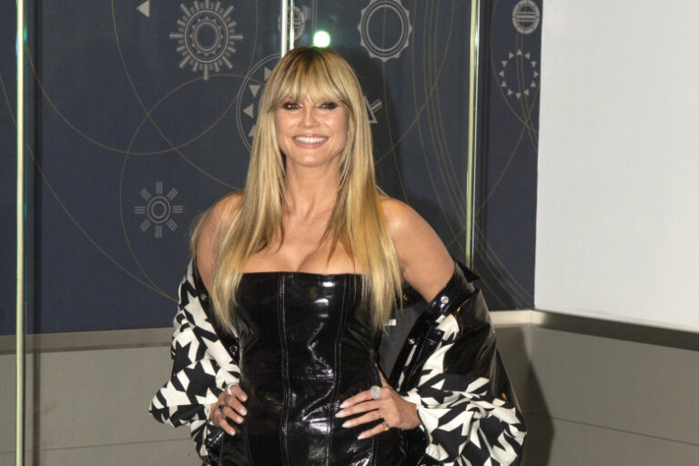 Hajdi Klum Shokirovala Poklonnikov Zhutkim Obrazom 902b5fc