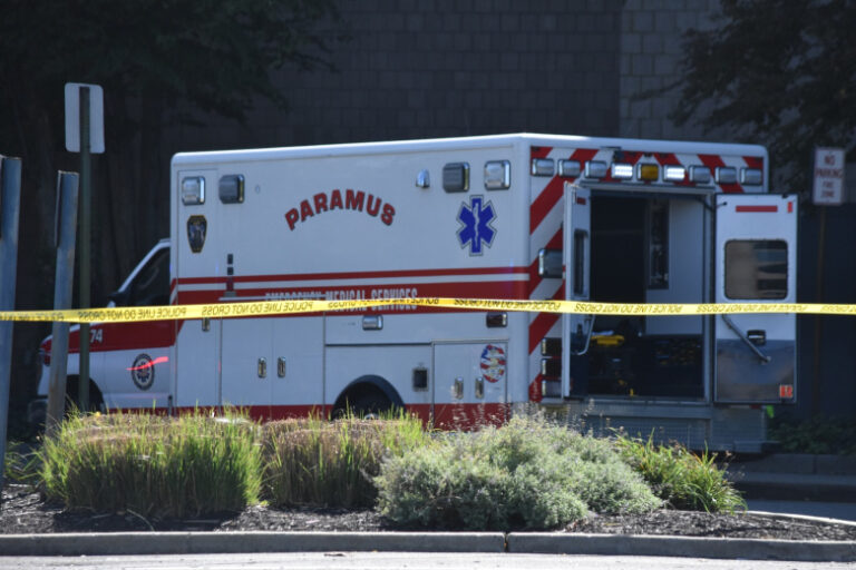 Na Amerikanskuju Bazu Dostavili Strannuju Posylku S Belym Poroshkom 3e21175