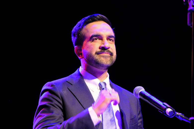 Novyj Hozjain Nju Jorka Pojavilsja Na Oblozhke Nyp S Serpom I Molotom D0056ee