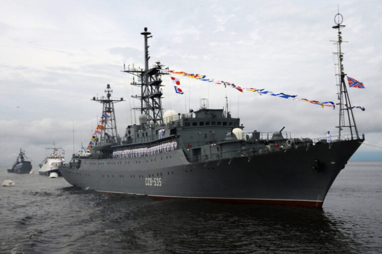 Ssha Zasekli Rossijskij Voennyj Korabl U Gavajev 75e739b