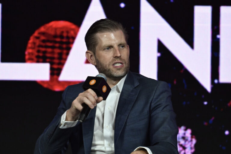 Syn Trampa Rasskazal Kak Bitkoin Otrazilsja Na Zhizni Chelovechestva C217213