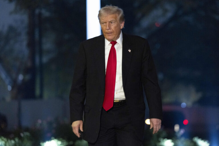 Tramp Mozhet Potrebovat Vydat Emu Zelenskogo V Sluchae Pobega Dfafecf