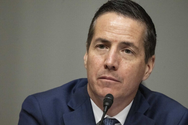 Chast Zhitelej Ssha Riskujut Ostatsja Bez Grazhdanstva E8a9544