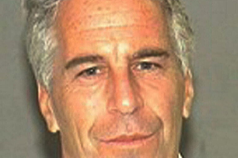 Opublikovany Novye Fotografii S Ostrova Epshtejna 7f7c7aa