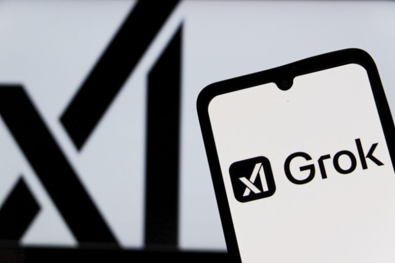 Shkolniki Nachnut Polzovatsja Chat Botom Maska 3cd2661