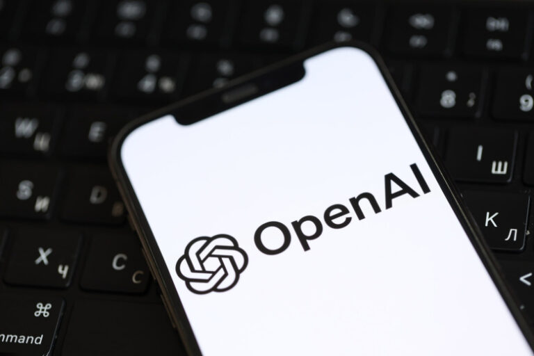 Vnuki Ubitoj Svoim Synom Zhenshhiny Podali Isk Protiv Openai Aa79133
