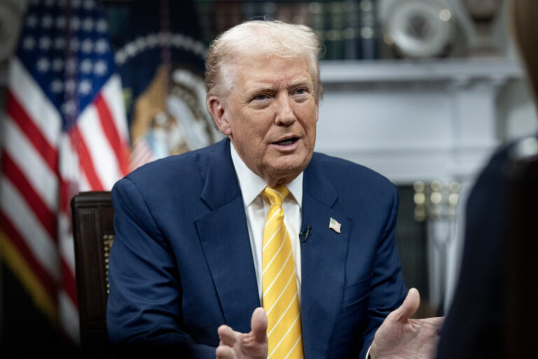 Vsegda Glupaja I Merzkaja Tramp Oskorbil Zhurnalistku Iz Za Balnogo Zala F3be4fd