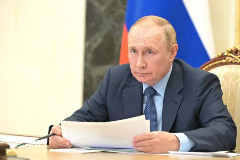 Vy Plohie Malchiki V Ssha Osudili Ataku Na Rezidenciju Putina 6a5b18d