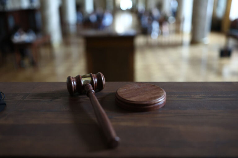 Zhenshhina Poluchila 50 Let Za Ubijstvo Sozhitelja Glaznymi Kapljami B9a41ef