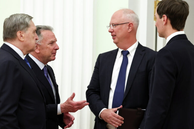 Konstruktivnye Vstrechi Uitkoff Opisal Peregovory S Dmitrievym 77c592c