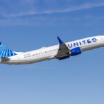 Ssha kupjat ljuks lajner dlja deportacij s televizorami i kuhnej 6786e53