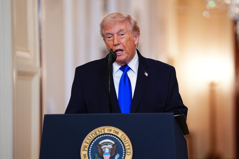 Tramp brosil kongressu vyzov iz za poshlin 031120d