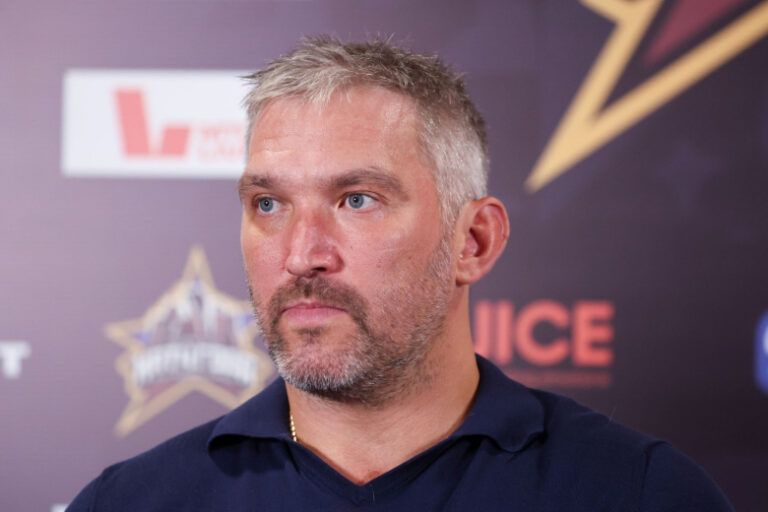 Vashington odel ovechkina v osobom stile dlja mesjaca chernoj istorii 80bb68c