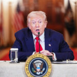 Na zapade pojmali trampa na lzhi ob iranskih tomahawk 0d31dd5