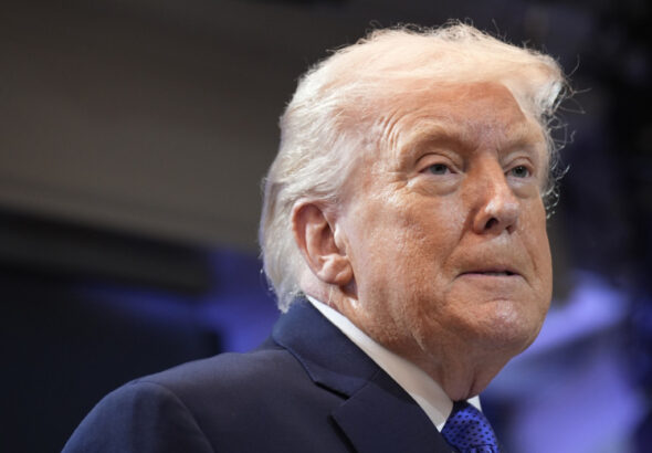 Neverojatnye statui tramp rezko perevel razgovor s zhurnalistami pro iran a98abd4