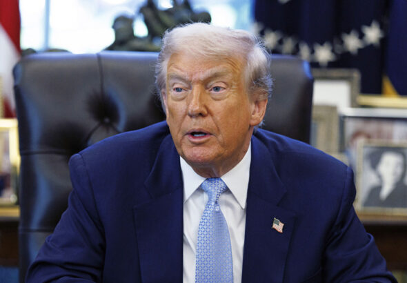 Piar celi tramp vysmejal ukrainu posle slov o pomoshhi s iranom 31f8a70