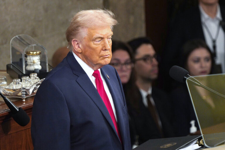 Tramp nameknul kto mozhet stat novym pravitelem irana 7bd25ea