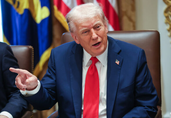 Tramp nazval glupym vopros o peredache rossiej dannyh razvedki iranu 32631ed