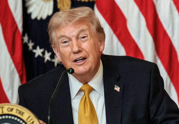 V es rasskazali o sdelkah na 580 mln za 15 minut do zajavlenija trampa a72be16